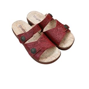 Alegria Sandals Women's Size 5-5.5 Red Tooled Leather Floral Button Detail Boho